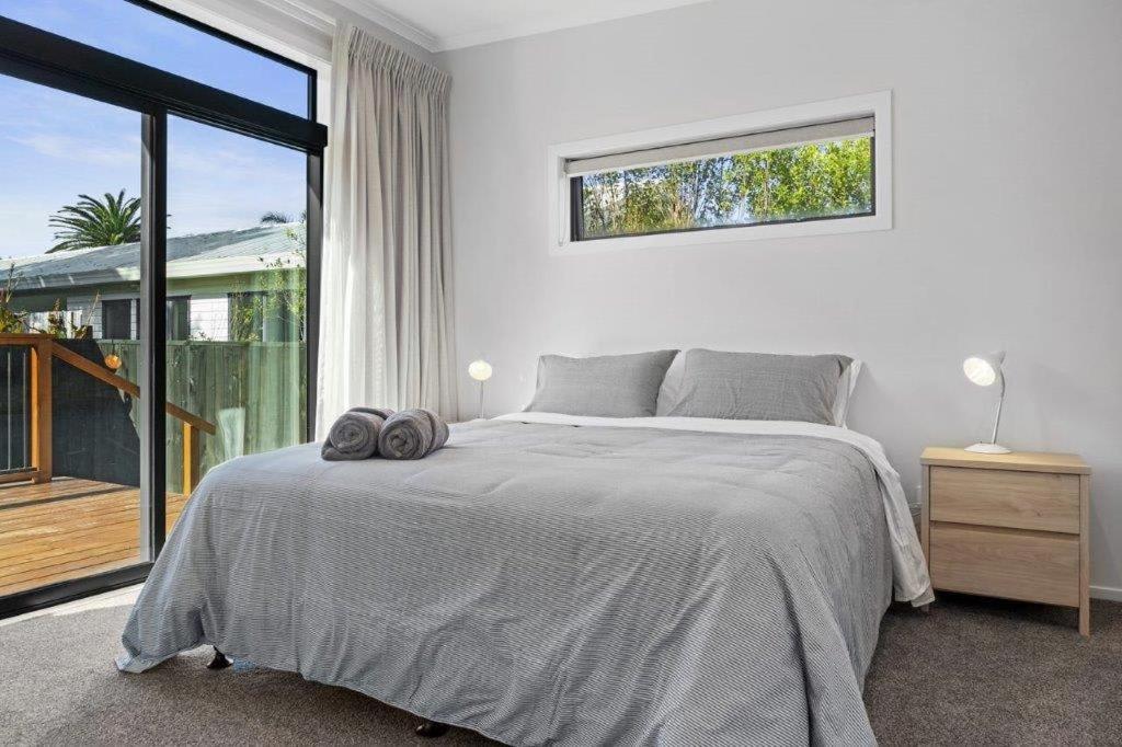 Recline On Leo Villa Waihi Exterior foto
