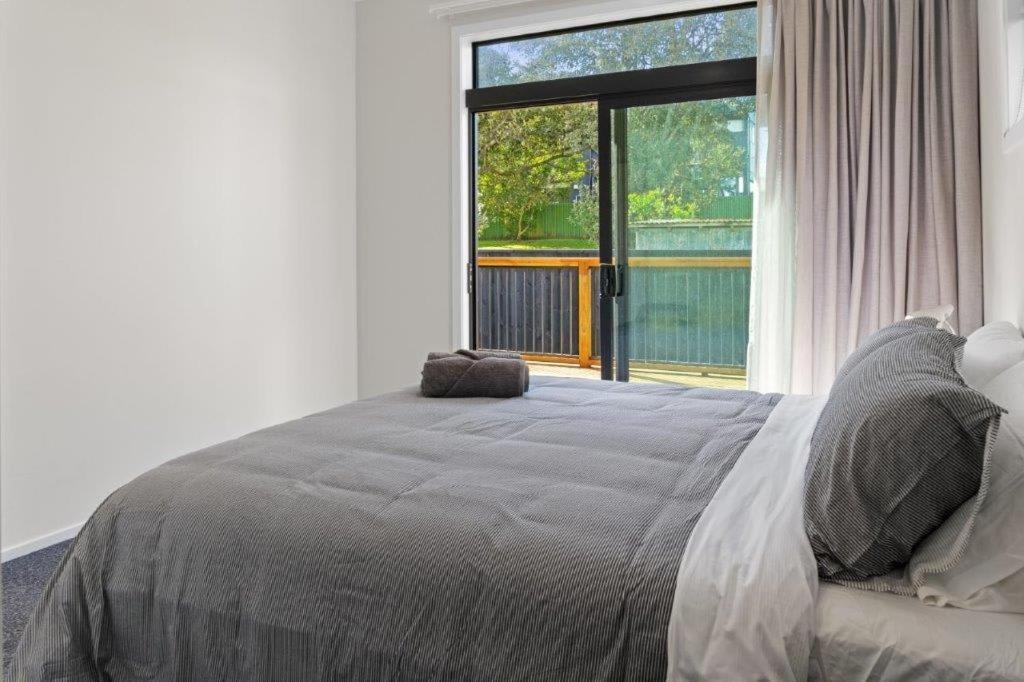 Recline On Leo Villa Waihi Exterior foto